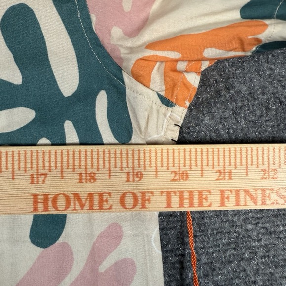 Roark Shirt Mens Small Journey Coral Reefer SS Woven Bone Tan Colorful Leaf New - Picture 10 of 11